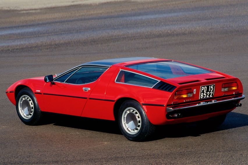 Maserati Bora details