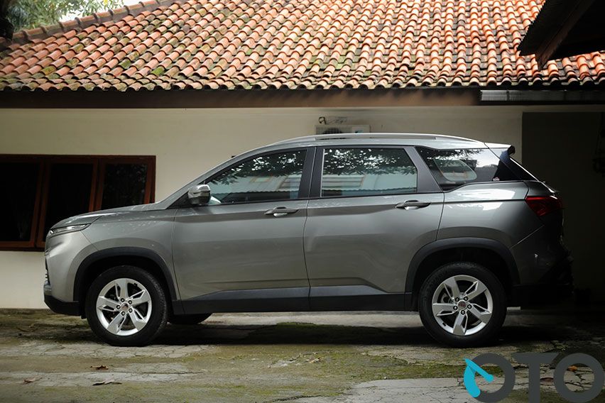 TEST DRIVE Mencoba Wuling Almaz Smart Enjoy Transmisi Manual