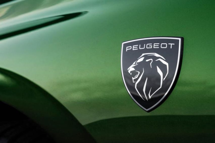 2021 Peugeot 308 with new logo