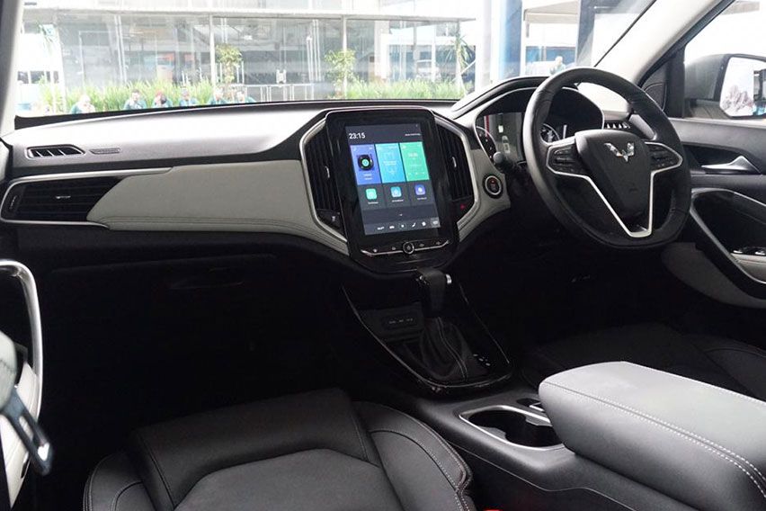 Wuling Almaz Interior