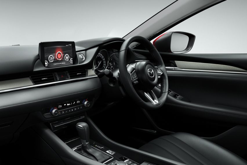 2021 Mazda 6 cabin