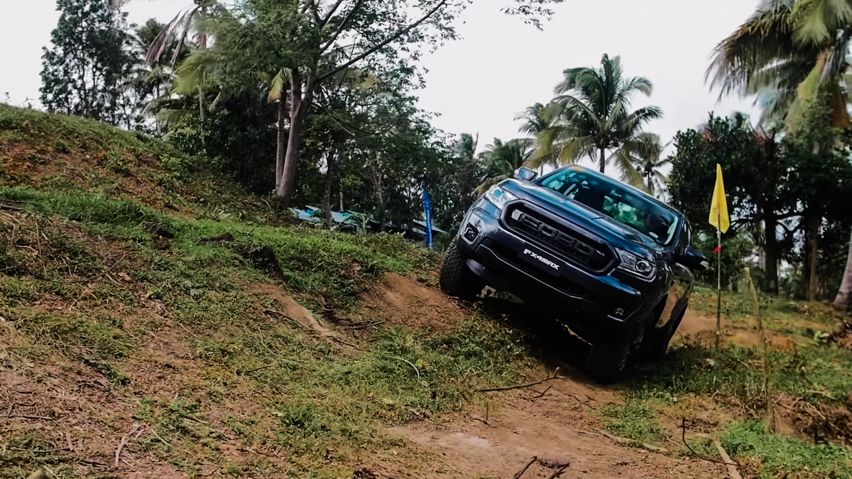 2014 Ford Ranger FX4 MAX Sideways Blue