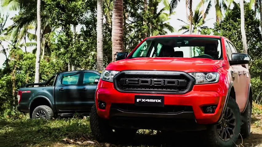 2014 Ford Ranger FX4 MAX Red in line