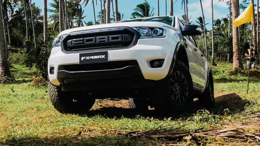 2014 Ford Ranger FX4 MAX Front Quarter