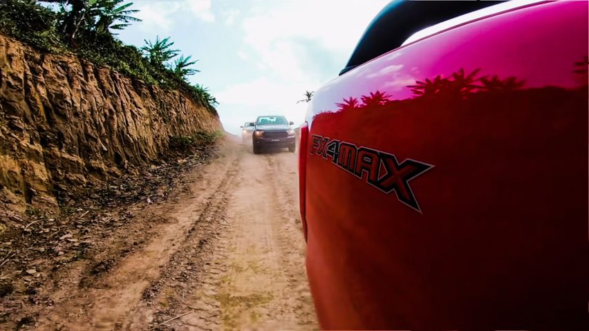 2014 Ford Ranger FX4 MAX Red Logo