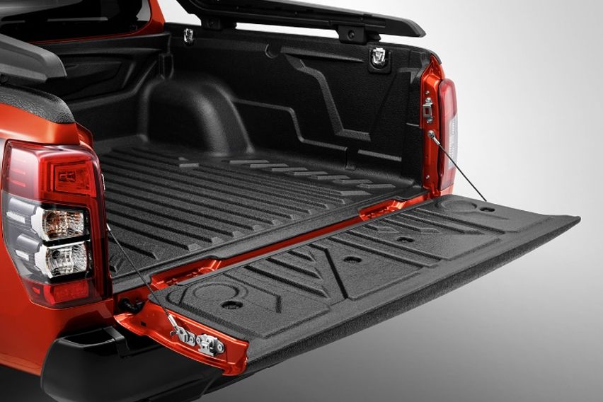 2021 Mitsubishi Triton Athlete trunk