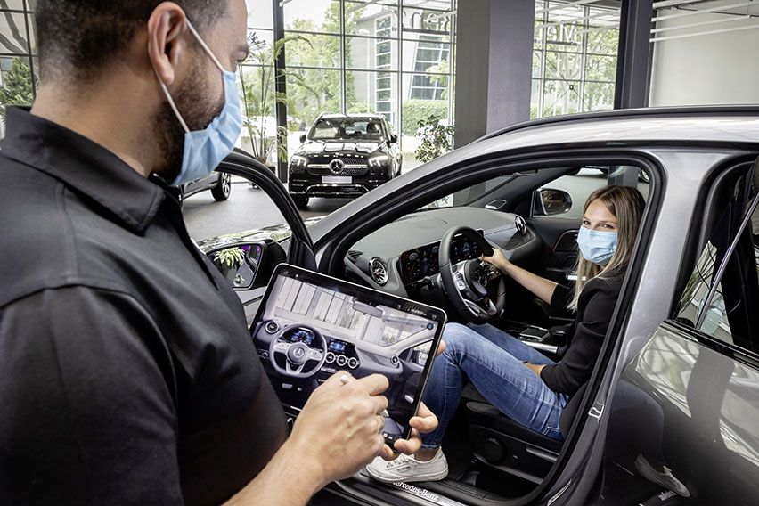Mercedes-Benz Showroom