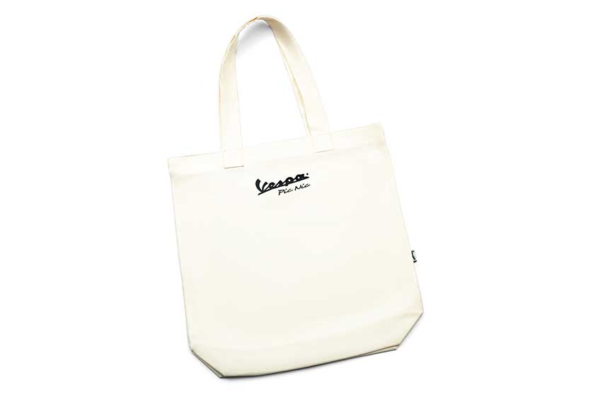Vespa Pic Nic Tote Bag
