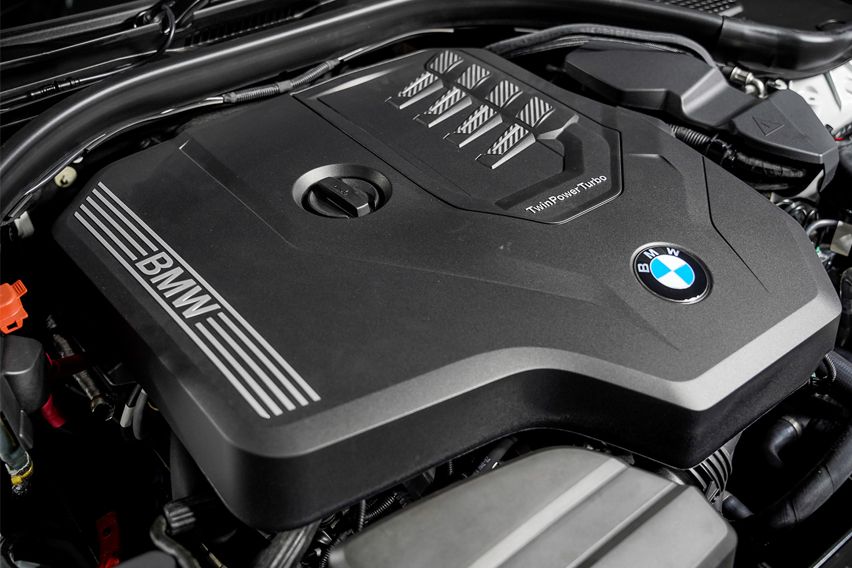 BMW 330Li M Sport engine