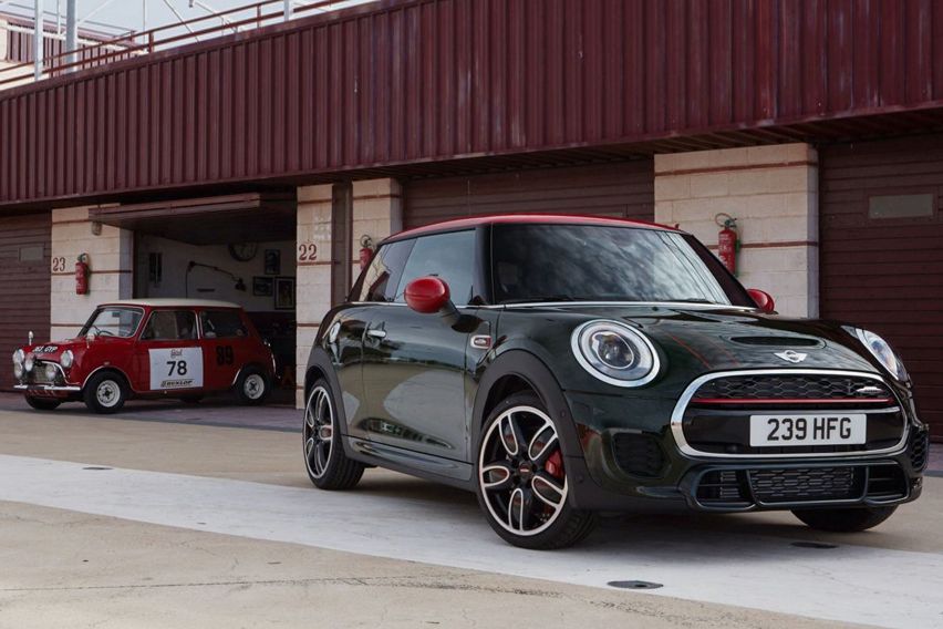  2021 Mini John Cooper Works styling