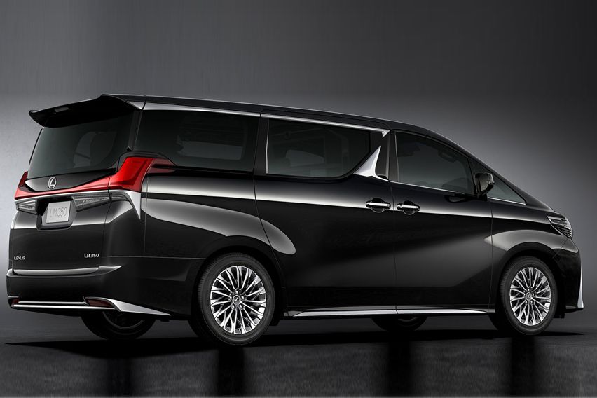 Lexus LM 350 rear