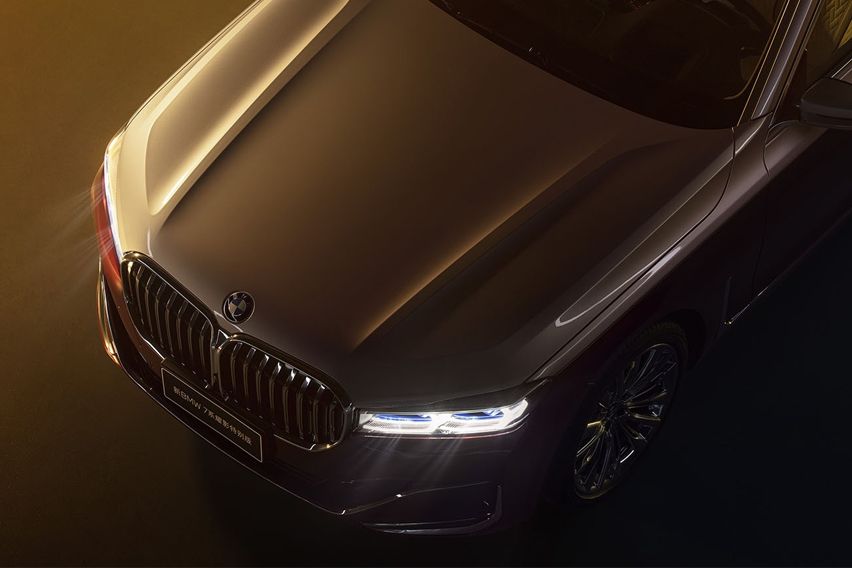 BMW 7 Series Two-Tone DETAILS