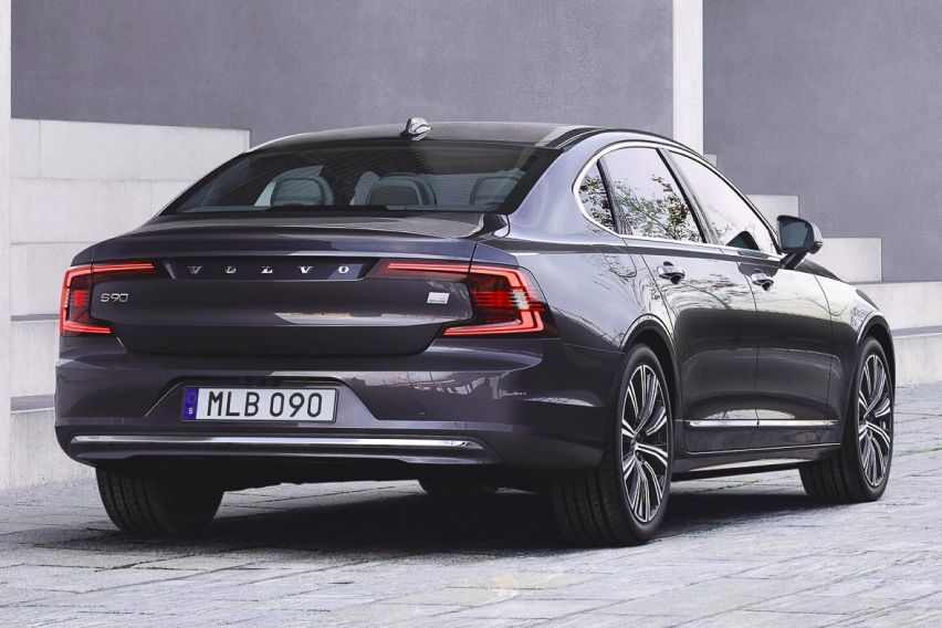 2021 Volvo S90 rear