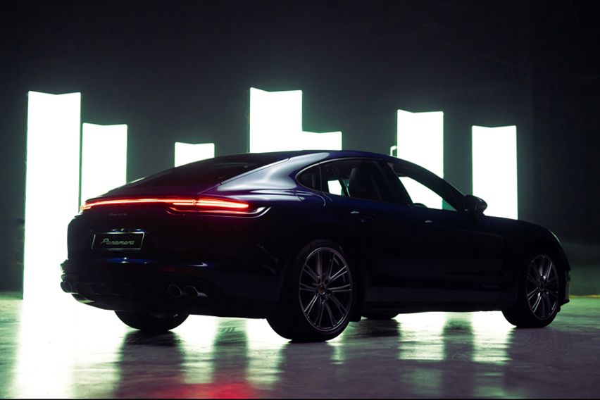2021 Porsche Panamera image