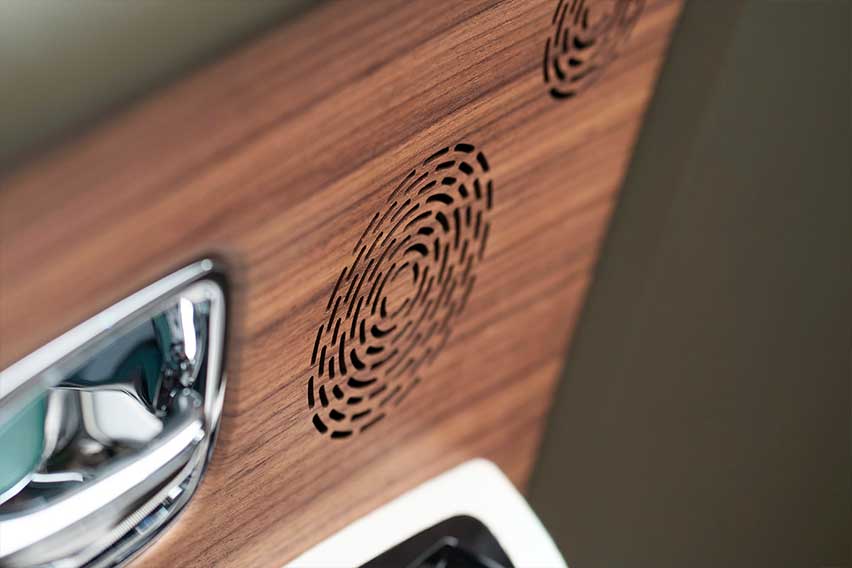 Rolls-Royce Phantom Oribe Open Pore Royal Walnut