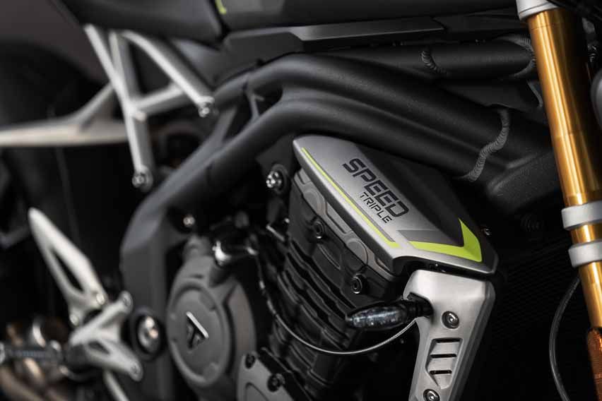 2021 Triumph Speed Triple 1200 RS engine