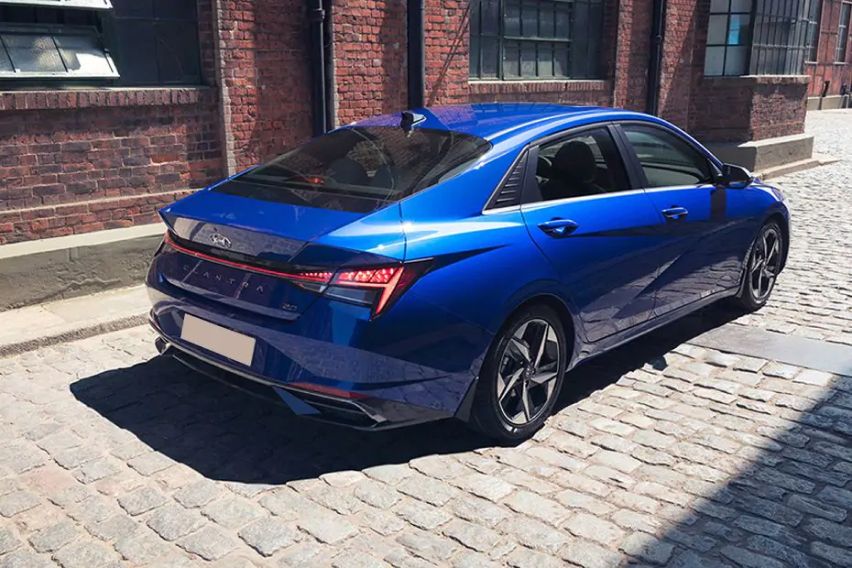 2021 Hyundai Elantra rear