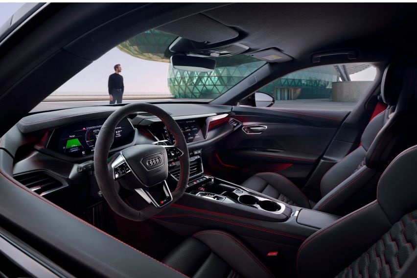 Audi e-tron GT interior