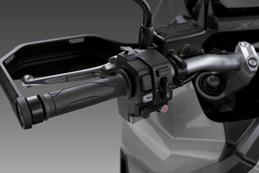 2021 Honda X-ADV Honda Smartphone Voice Control System