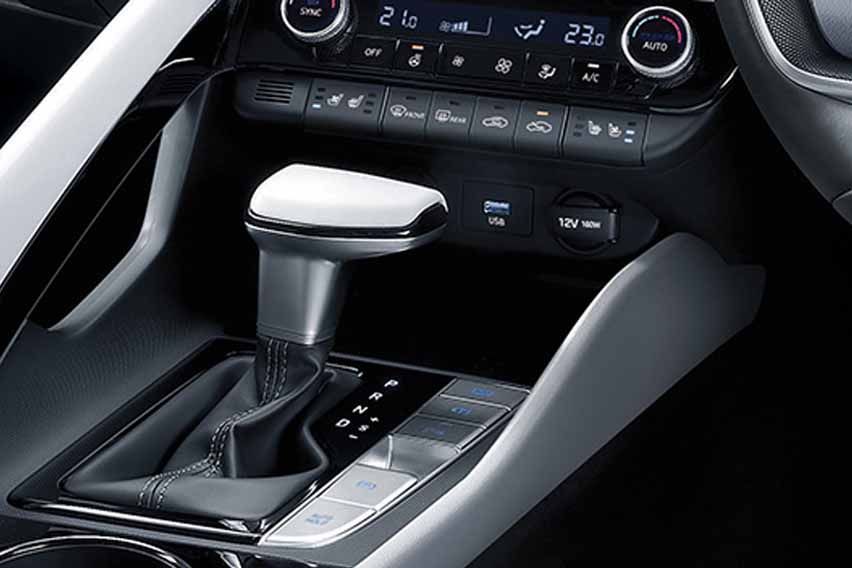 2021 Hyundai Elantra transmission