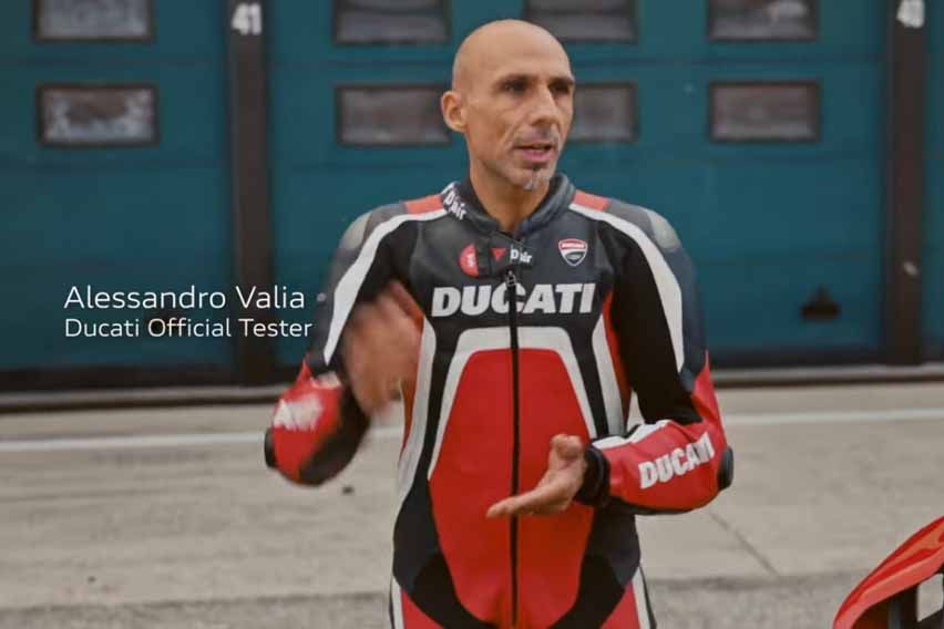 ucati Official Tester, Alessandro Valia