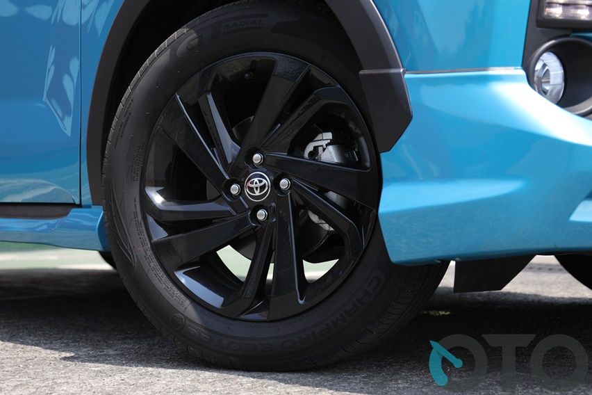 Toyota Raize 17 inch wheels