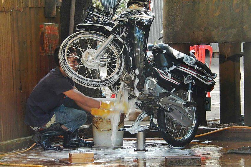 Dilarang Mudik Lakukan Pengecekan Sepeda Motor Agar Optimal di Hari Raya