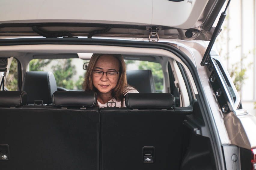 Mom looking at Ford Territory