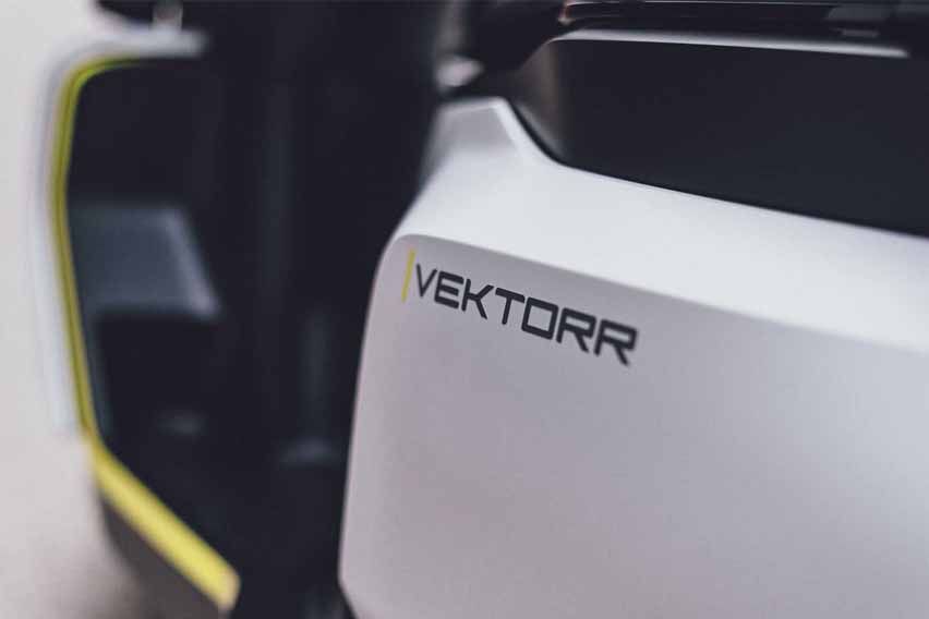 Husqvarna Vektorr side