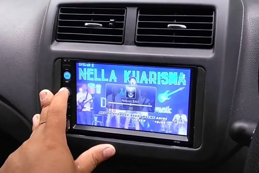 Toyota Agya headunit