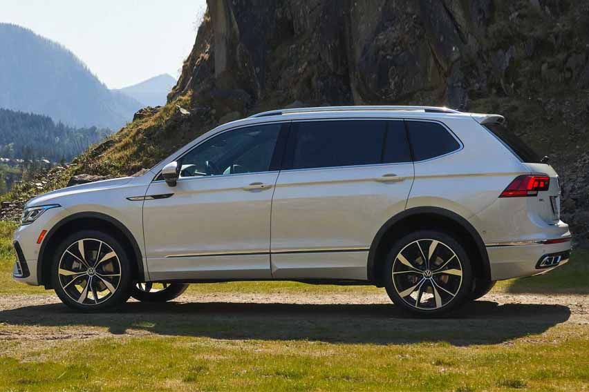 2021 Volkswagen Tiguan Allspace side