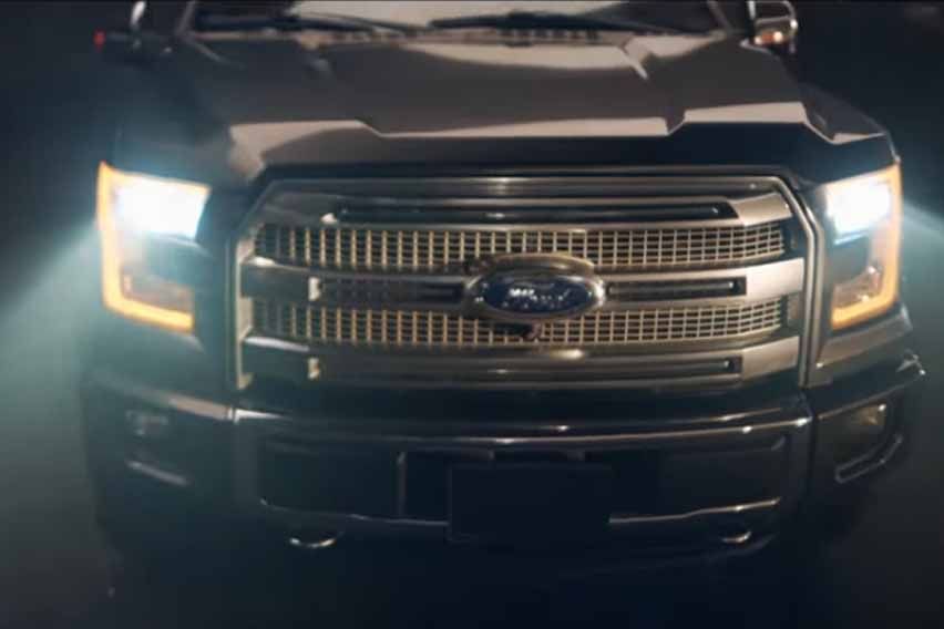 Ford F-150 Lightning front