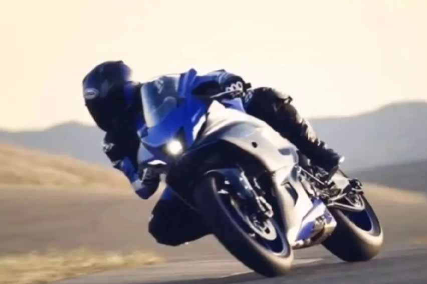 2022 Yamaha YZF-R7 images leaked before official debut 