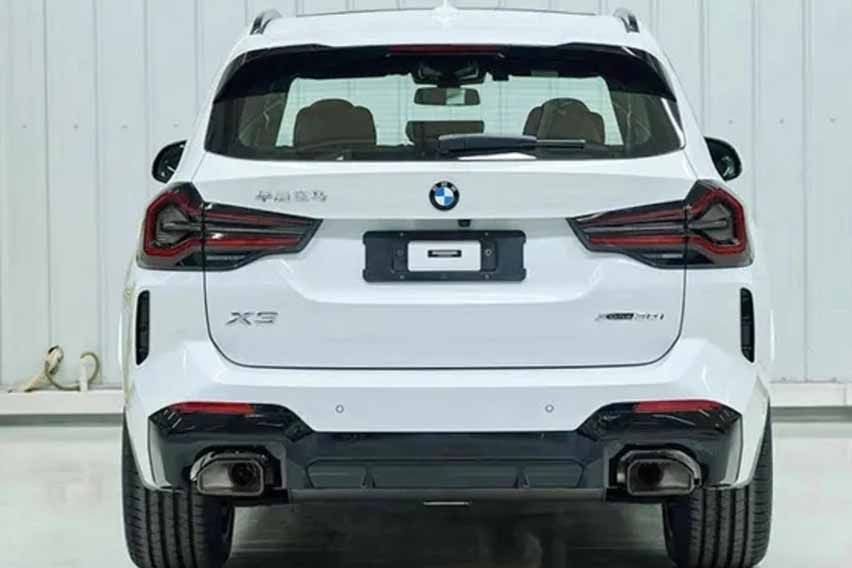 Facelifted BMW X3 rear