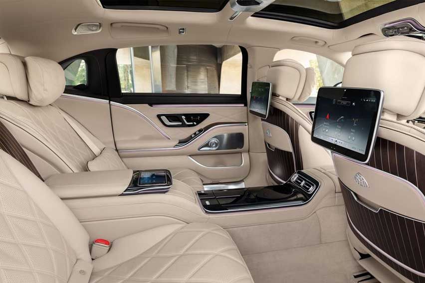Mercedes-Maybach S680 interior