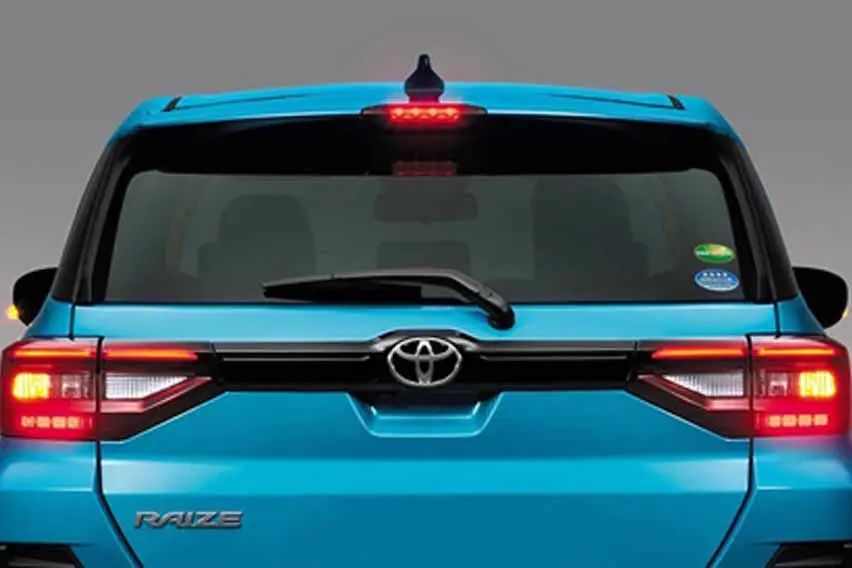 Toyota Raize rear