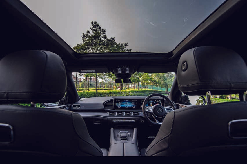 Mercedes-Benz GLE 450 4MATIC AMG Line features