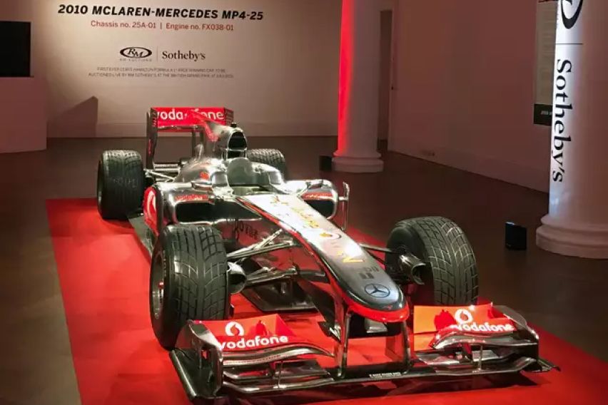 Lewis Hamilton F1 car