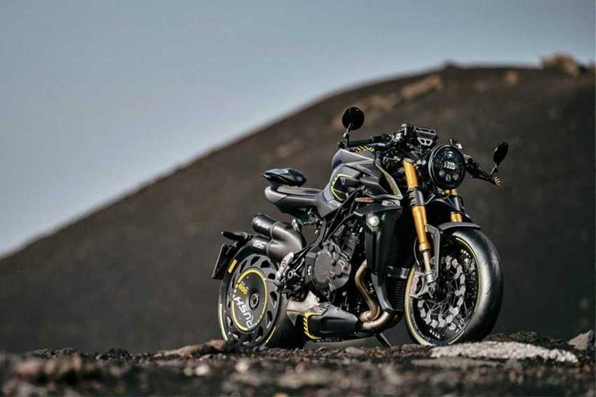 2021 MV Agusta Rush 1000 front