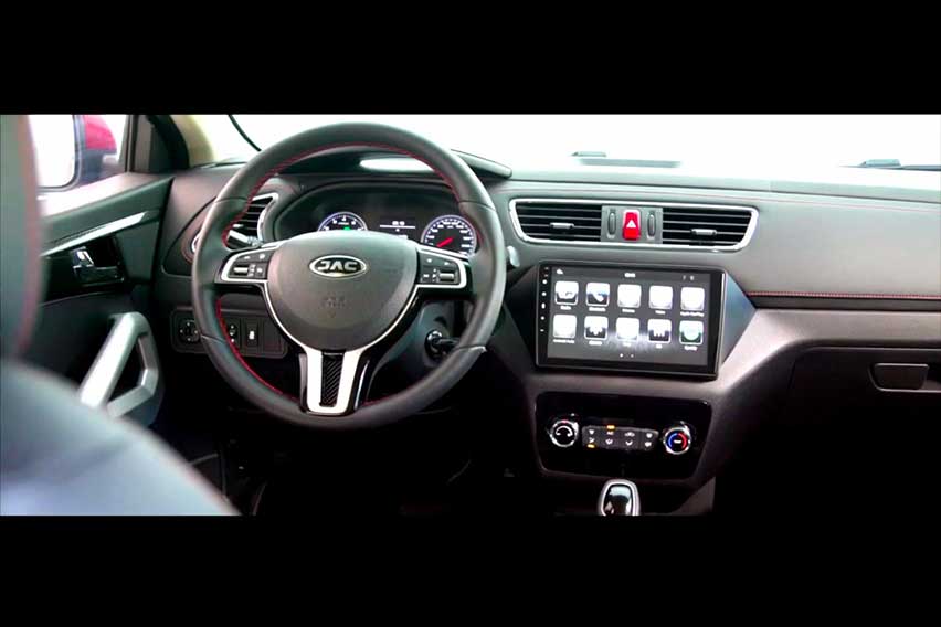JAC S2 Interior
