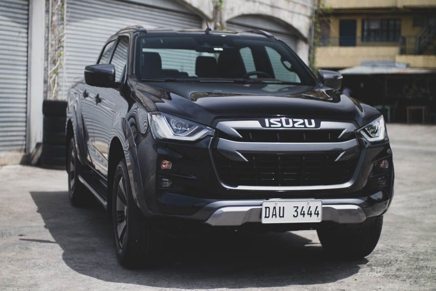 2021 Isuzu D-Max front facia