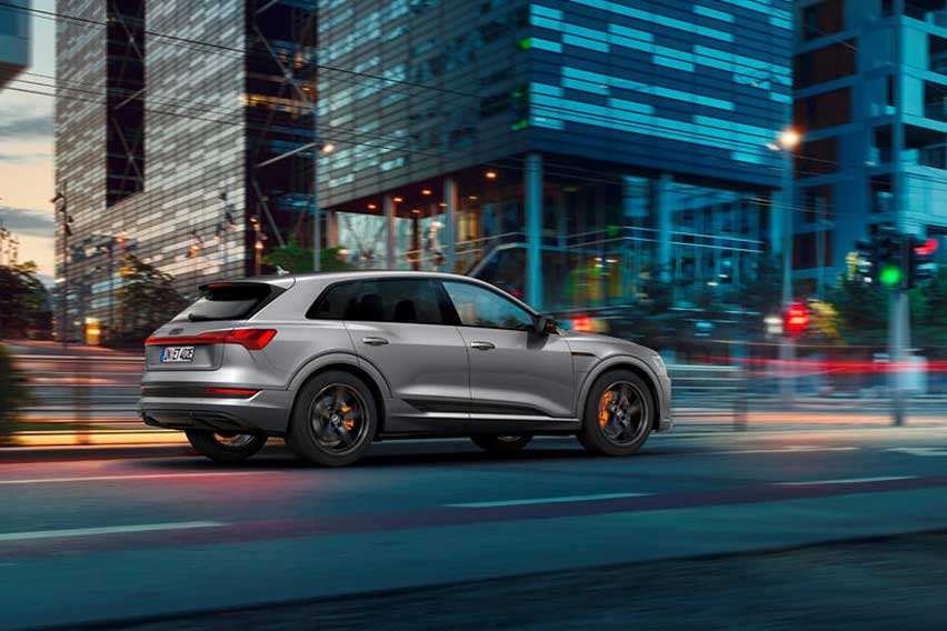 Audi e-tron  S-Line Black edition