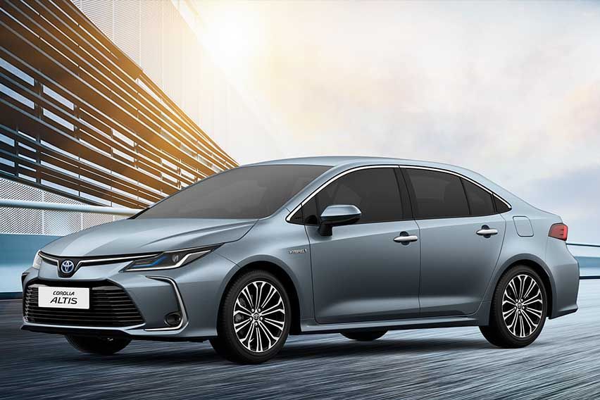 Toyota continues on path to sustainable future with Corolla Altis Hybrid