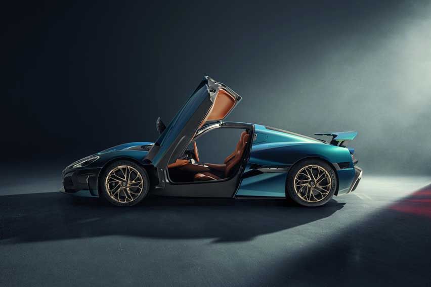 Rimac Nevera side