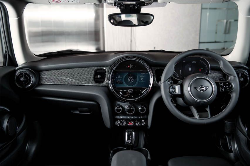  MINI Cooper S range cabin