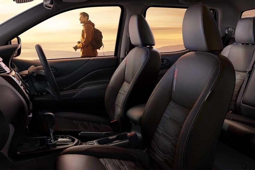 Nissan Navara Pro-4X interior