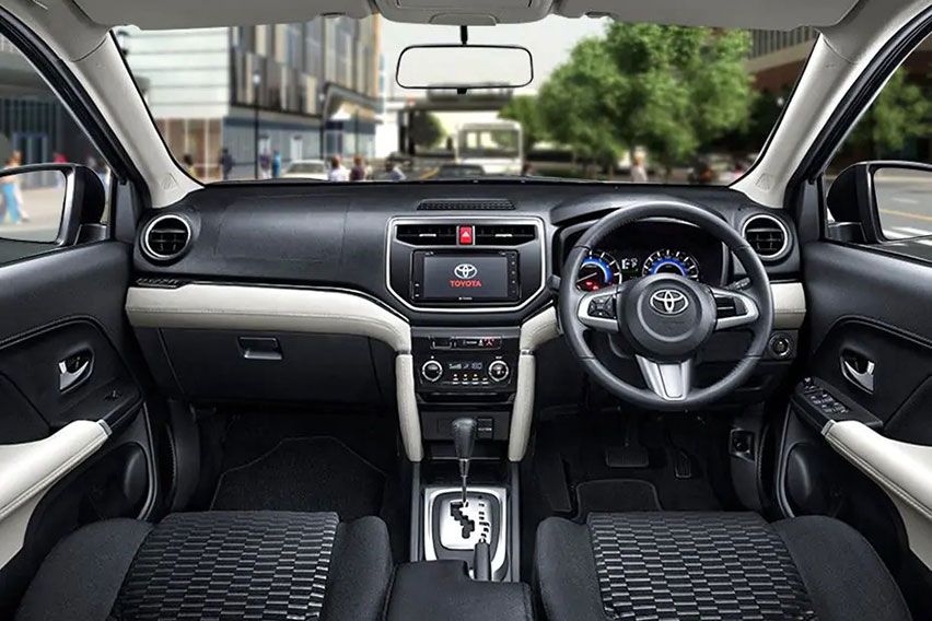 Toyota Rush interior