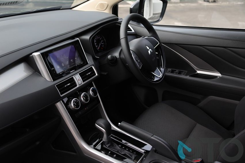 Xpander Rockford Fosgate Black Edition