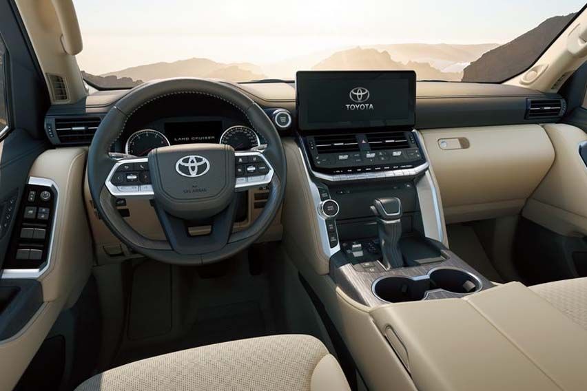 Toyota Land Cruiser LC300 interior