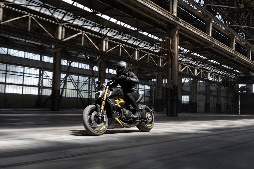 Check out the new Ducati Diavel 1260 S in ‘Black & Steel’ combo